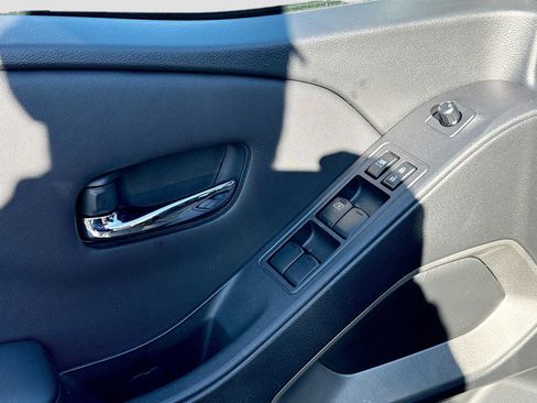 Used 2024 Nissan Frontier SL w/ Technology Package image 18