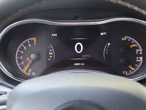 Used 2017 Jeep Grand Cherokee Limited image 20