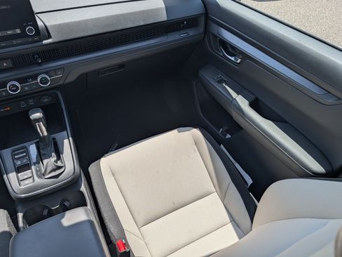 Used 2023 Honda CR-V EX image 11