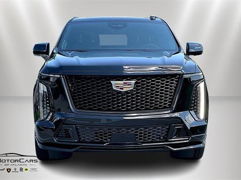 Used 2025 Cadillac Escalade V w/ LPO, Floor Liner Package image 3
