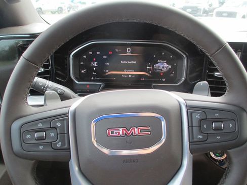 New 2026 GMC Sierra 1500 SLT w/ SLT Premium Package AWD/4WD image 16