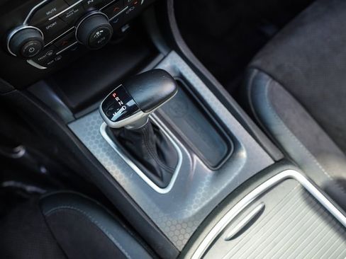 Used 2017 Dodge Charger R/T Scat Pack w/ Beats Audio Group image 32