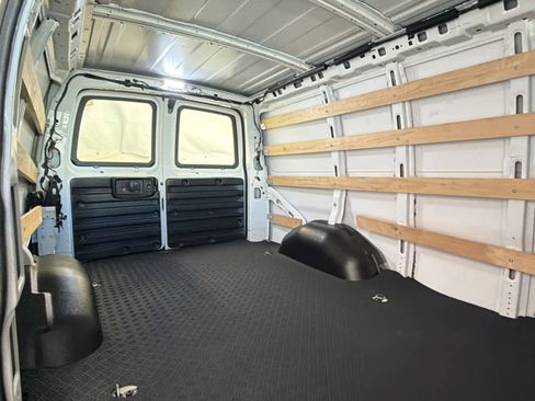 Used 2024 GMC Savana 2500 w/ Driver Convenience Package image 22