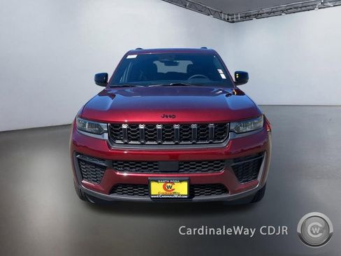 New 2026 Jeep Grand Cherokee Altitude AWD/4WD image 2