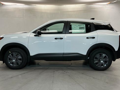 New 2026 Nissan Kicks S FWD image 2