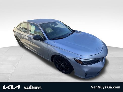 Used 2025 Honda Civic Sport image 1