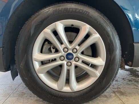 Used 2020 Ford Edge SEL w/ Convenience Package image 9