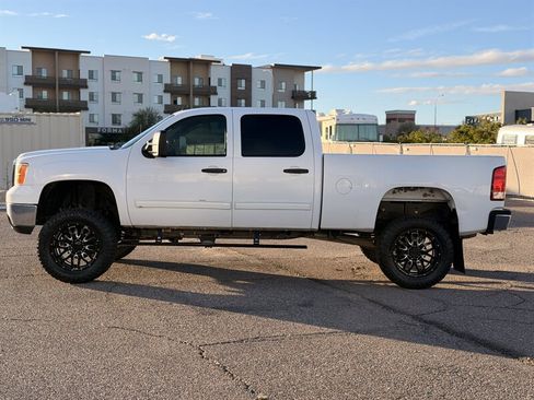 Used 2007 GMC Sierra 2500 SLE w/ SLE2 Preferred Package image 4