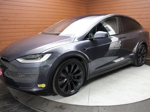 Used 2022 Tesla Model X Plaid image 33