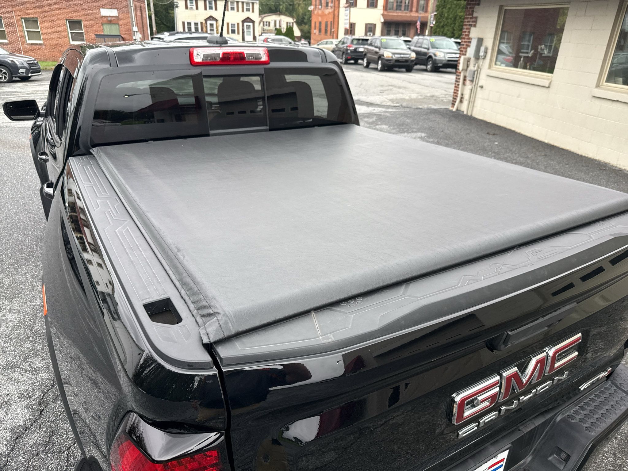 Used 2023 GMC Canyon AT4 w/ Canyon Safety Plus Package AWD/4WD image 14