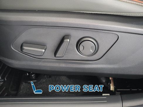 Used 2023 Hyundai Santa Cruz Limited AWD/4WD image 16