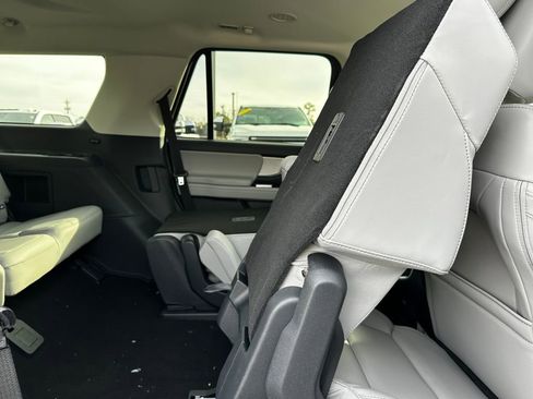 New 2026 Ford Expedition Active image 60