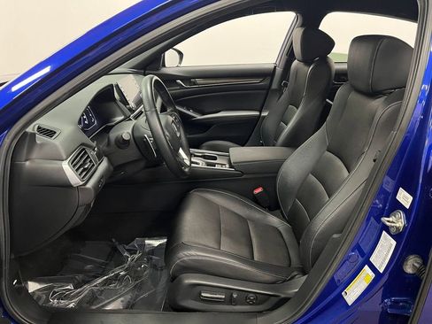 Used 2019 Honda Accord Sport image 11