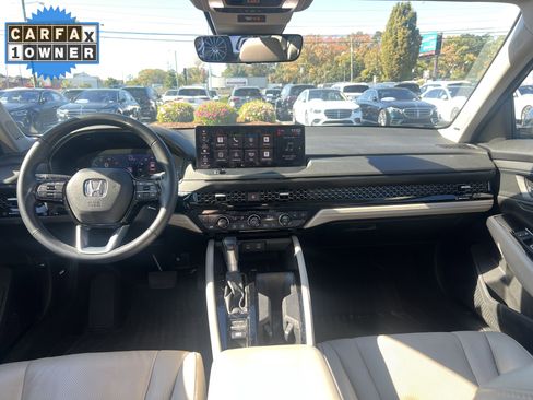 Used 2023 Honda Accord Touring image 30