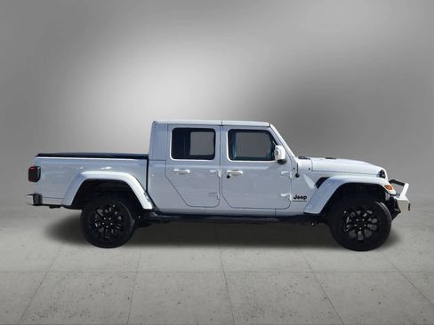 Used 2023 Jeep Gladiator Overland image 7