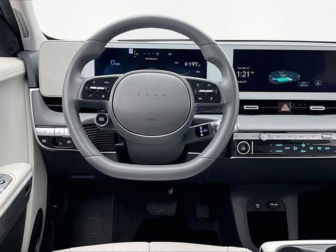 Used 2024 Hyundai Ioniq 5 Limited image 5