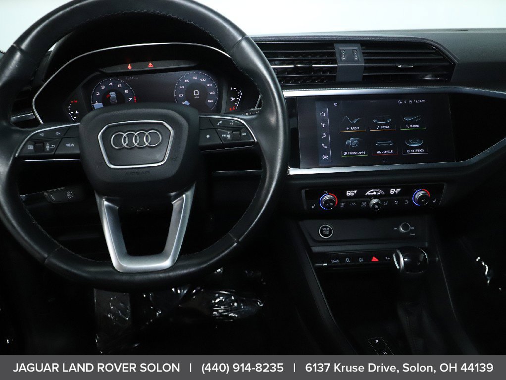 Used 2022 Audi Q3 2.0T Premium w/ Black Optic Sport Package AWD/4WD image 15
