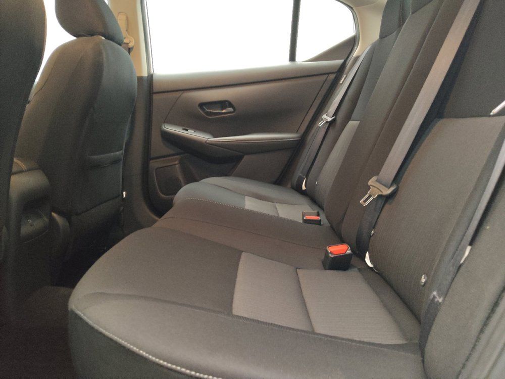 Used 2025 Nissan Sentra SV FWD image 18