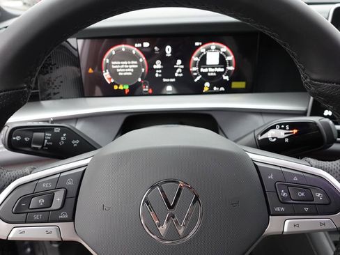 New 2026 Volkswagen Tiguan SE R-Line AWD/4WD image 15