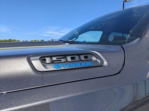 New 2026 RAM 1500 Express image 23