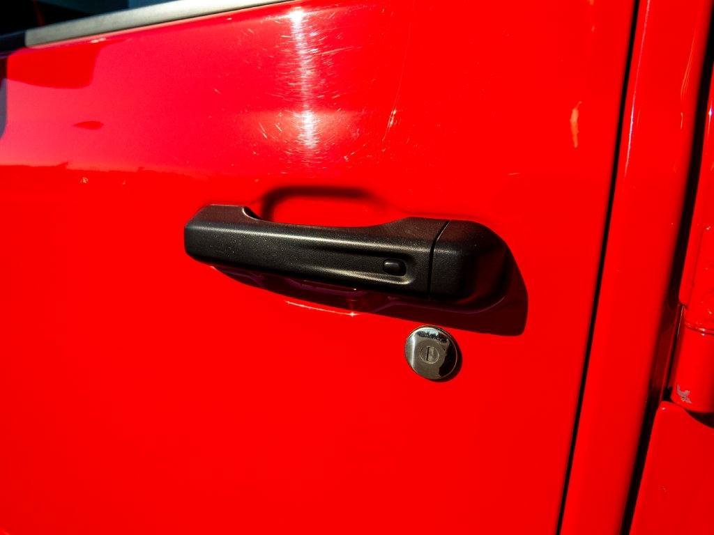 Used 2023 Jeep Gladiator Sport AWD/4WD image 10