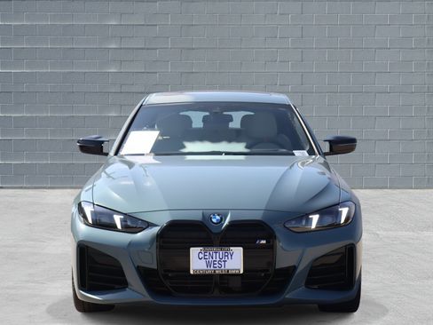 Used 2025 BMW 440i xDrive w/ Premium Package image 3