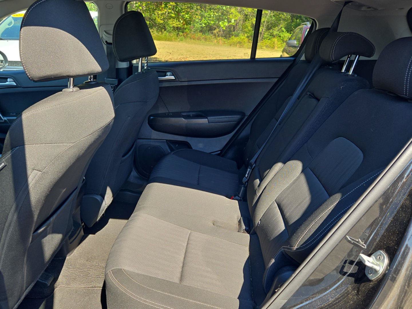 Used 2020 Kia Sportage LX AWD/4WD image 14