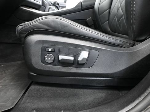Used 2023 BMW X5 xDrive40i AWD/4WD image 21