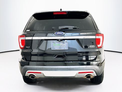 Used 2016 Ford Explorer XLT w/ Equipment Group 202A AWD/4WD image 7