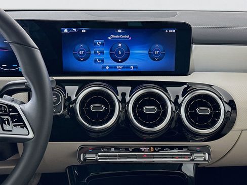 Used 2026 Mercedes-Benz CLA 250 image 16