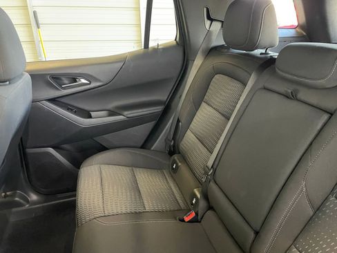 Used 2025 Chevrolet Equinox LT image 39