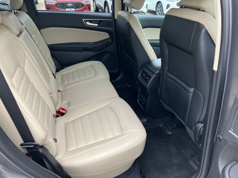 Used 2024 Ford Edge SEL w/ Convenience Package AWD/4WD image 16