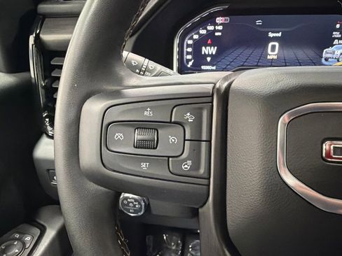 Used 2025 GMC Sierra 2500 AT4 w/ AT4 Premium Plus Package AWD/4WD image 39
