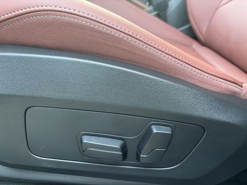 Used 2026 BMW X1 xDrive28i w/ Technology Package AWD/4WD image 19