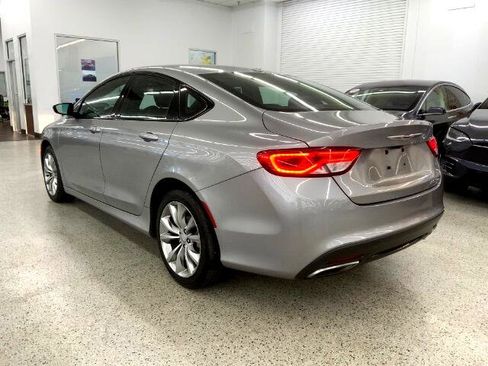 Used 2016 Chrysler 200 S image 7