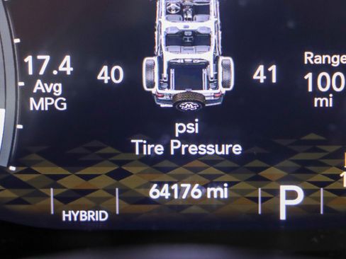 Used 2021 Jeep Wrangler Unlimited Sahara w/ Cold Weather Group image 17