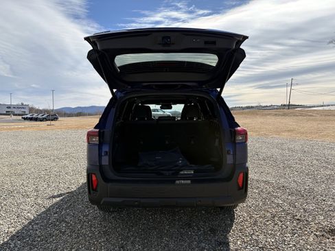 New 2026 Subaru Outback Premium w/ Premium/Limited Package AWD/4WD image 11