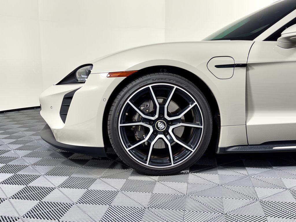 Certified 2023 Porsche Taycan RWD image 13
