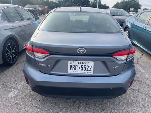 Used 2024 Toyota Corolla LE FWD image 5