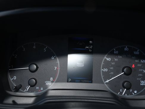 Certified 2025 Toyota Corolla LE image 13