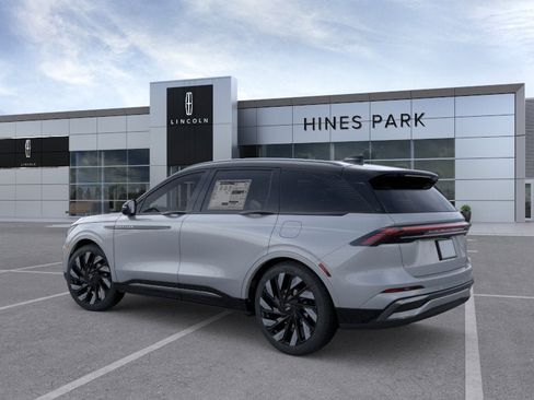 New 2026 Lincoln Nautilus Reserve AWD/4WD image 4