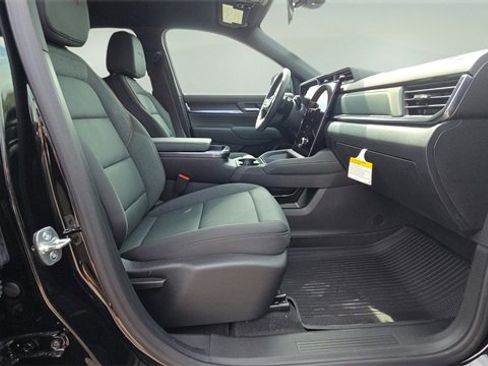 New 2026 GMC Terrain AT4 w/ LPO, Floor Liner Package image 13