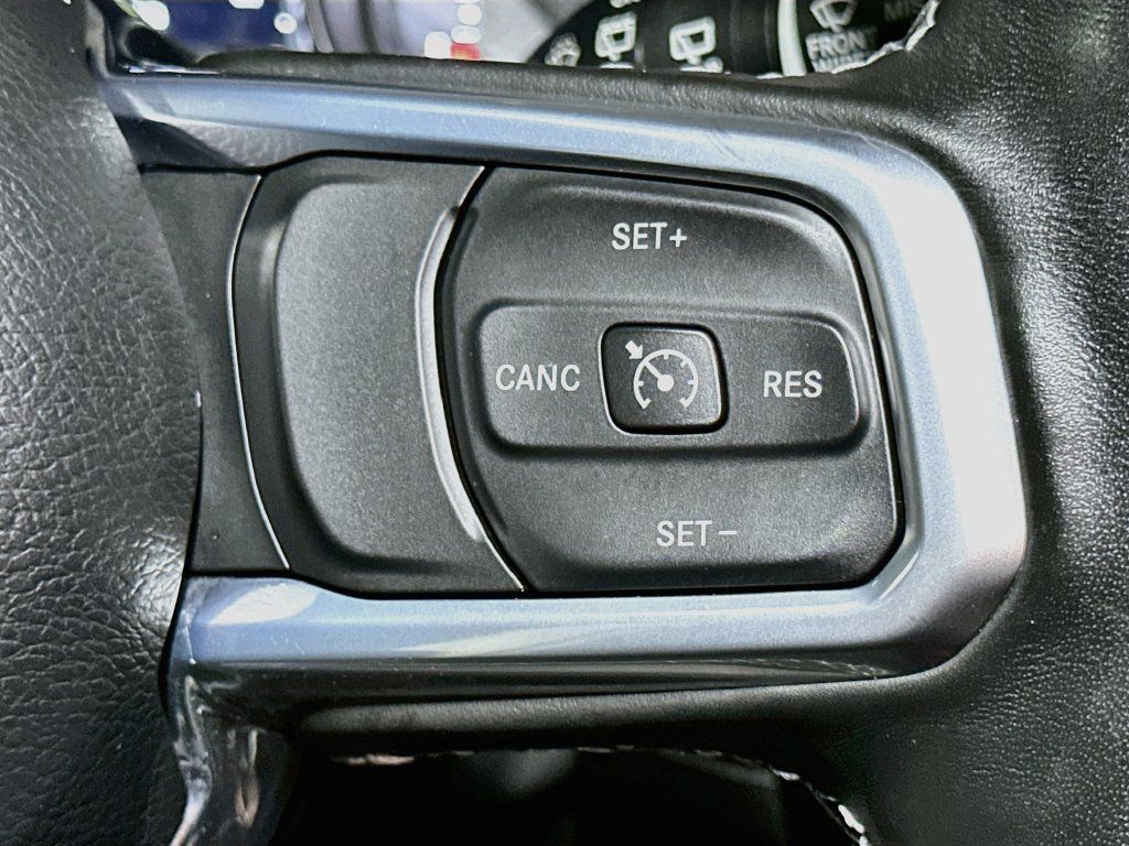 Used 2023 Jeep Wrangler Unlimited Sahara w/ Cold Weather Group AWD/4WD image 32