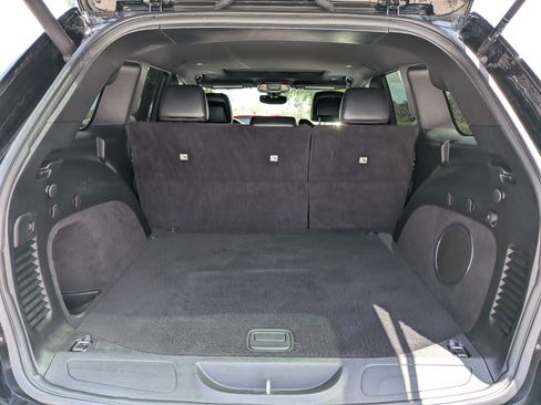 Used 2020 Jeep Grand Cherokee Altitude RWD image 14