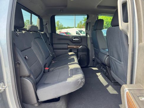 Used 2019 GMC Sierra 1500 SLE w/ X31 Off-Road Package AWD/4WD image 17