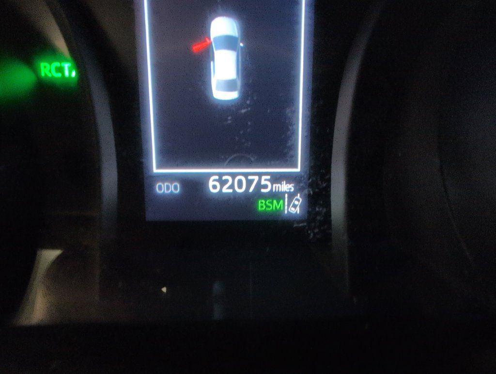 Used 2020 Toyota Camry SE w/ Convenience Package FWD image 23