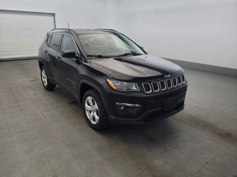 Used 2017 Jeep Compass Latitude w/ Popular Equipment Group AWD/4WD image 13