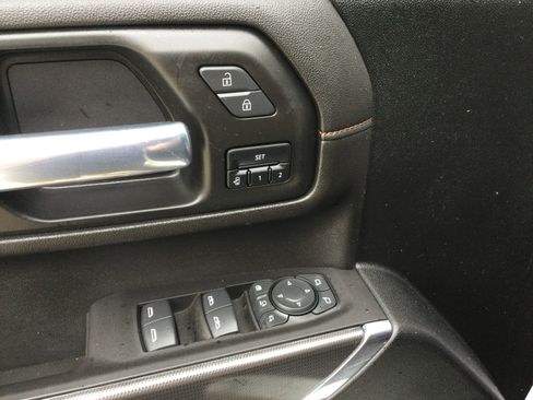 Used 2021 GMC Sierra 2500 AT4 w/ AT4 Premium Plus Package AWD/4WD image 15