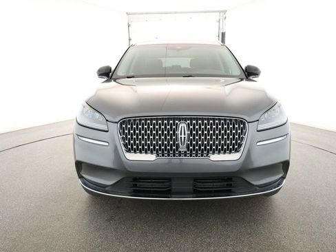 Used 2022 Lincoln Corsair AWD w/ Equipment Group 101A image 2