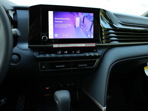 New 2026 Toyota Camry SE AWD/4WD image 34